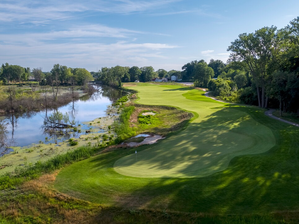 the-golf-club-at-harbor-shores-fourteenth-hole-24827